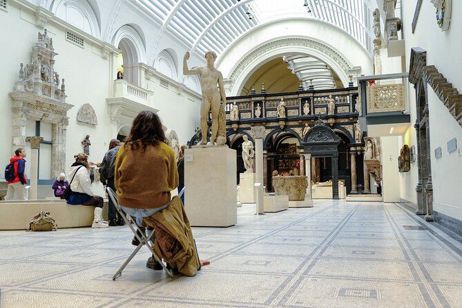 Victoria and Albert Museum Private Tour - The storytelling skill that makes a massive museum feel manageable