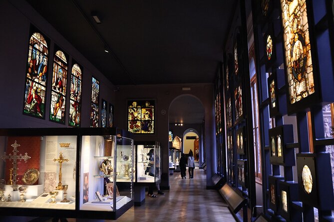 Victoria and Albert Museum Private Tour - What you’ll actually see: art, design, and world civilizations in one sweep