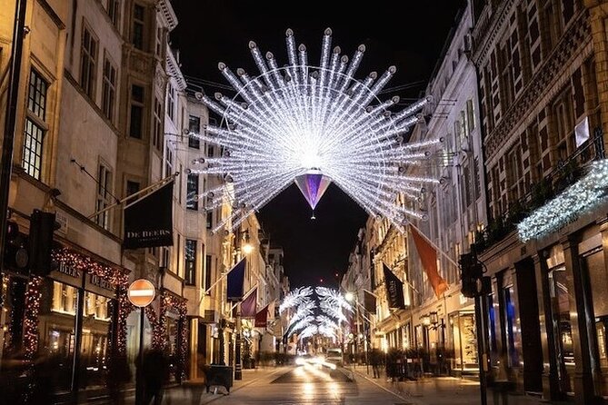 Vintage Top Deck London Christmas Lights Tour - Licensed Guide Commentary, Including the Humor and the Detail Level