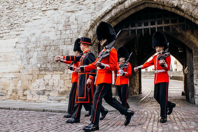 VIP Early Access Opening Ceremony Tower of London & River Cruise - The Thames River Cruise Pass: Turning the Morning into a Scenic Reset
