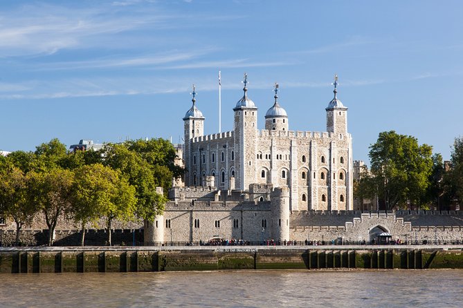 VIP Tower of London and Crown Jewels Tour with Private Beefeater Meet & Greet - Price value check for $155.33 per person