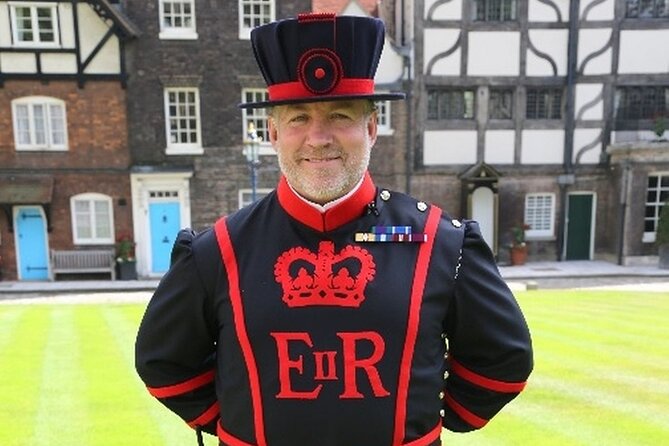 VIP Tower of London and Crown Jewels Tour with Private Beefeater Meet & Greet - Should you book this VIP Tower and Crown Jewels Tour?