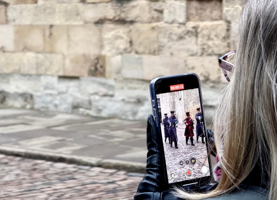 VIP Tower of London Beefeater Meet & Greet and Royal London - Key things that make this VIP day work