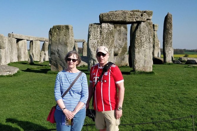 Visit Bath And Stonehenge: Private Black Cab Day Trip from London - Stonehenge: what two hours feels like with a guide