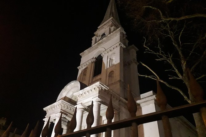 Visit Jack the Ripper in French - Group size, timing, and what to expect during the walk