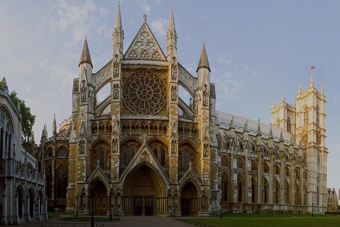 Visit Westminster Abbey & Churchill War Rooms & Westminster Tour - Buckingham Palace and the Royal Mall: where the day gets iconic