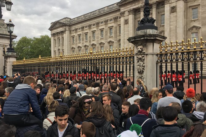 Visite privée Westminster & Buckingham, le cœur du royaume - Downing Street: the politics nearby you can see from the street