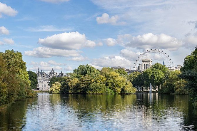 Visite privée Westminster & Buckingham, le cœur du royaume - How the tour stays easy to manage in real crowds