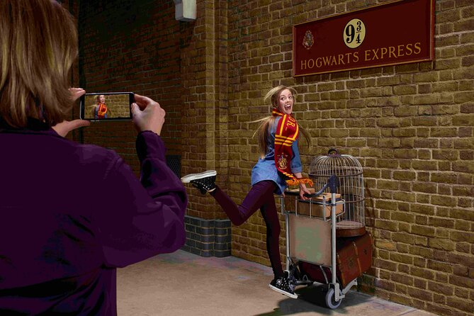Warner Bros. Studio Tour London - The Making of Harry Potter and Oxford Day Trip - How this combo tour really works, from coach to studio
