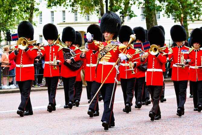 Westminster Abbey Priority Access & Big Ben, Buckingham Tour - Comfort, Stairs, and Listening Through London Noise