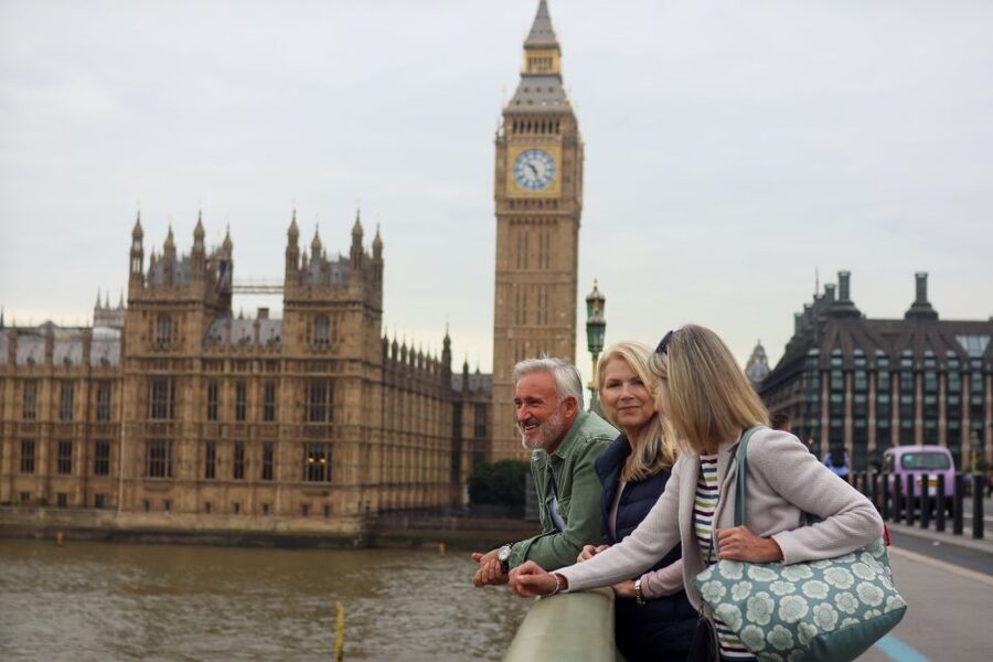 Westminster to Tower Bridge Customized Tour with a Local - Thames walk to theatre culture: Shakespeare stops you can actually place