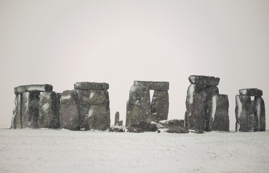 Windsor, Bath, Stonehenge & Salisbury with Christmas Lunch - Should You Book This Windsor, Bath, Stonehenge and Salisbury Christmas Lunch Tour?