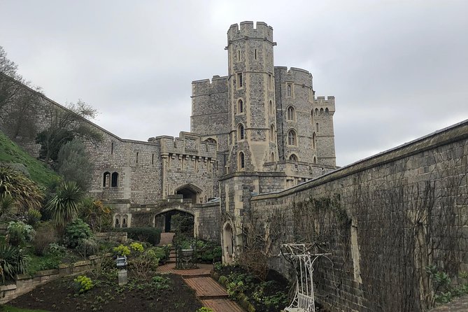 Windsor Castle and Eton College Private Car with Driver Guide - Windsor Castle in 2 hours, what to prioritize once you’re inside
