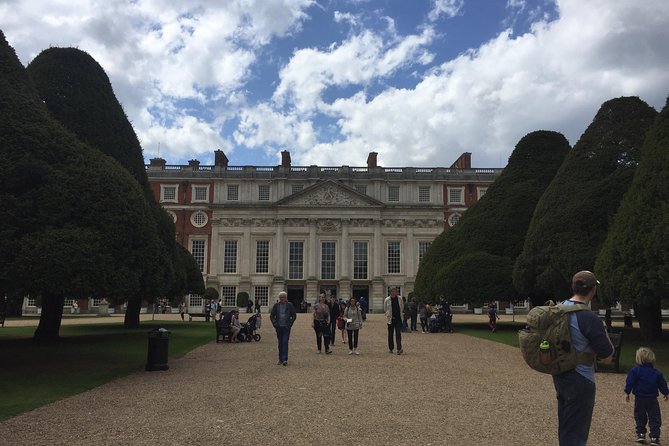 Windsor Castle and Hampton Court Private Car with Driver Guide - Price and value: what you are really paying for