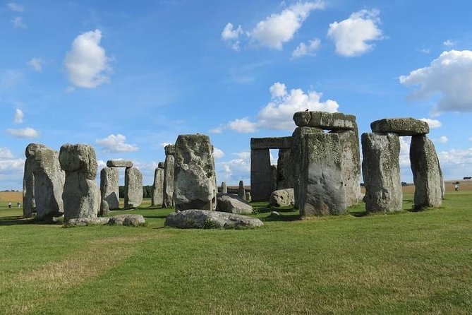 Windsor Castle and Stonehenge PRIVATE TOUR Luxury Sedan - Price and Value for Up to 3 People