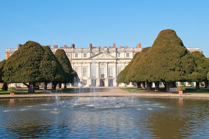 Windsor Castle & Hampton Court Palace, Private Tour Including entry pass - Hampton Court Palace: Gardens, Maze, and State Rooms