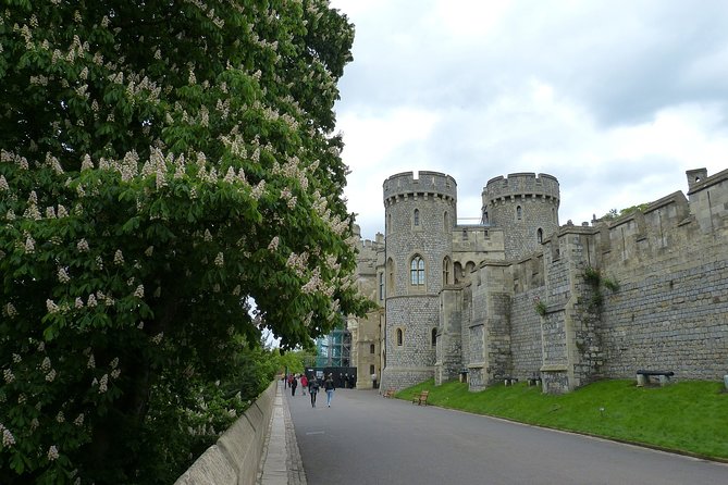Windsor Castle & Hampton Court Palace, Private Tour Including entry pass - Price and Value: Is $612.44 a Smart Use of Time?