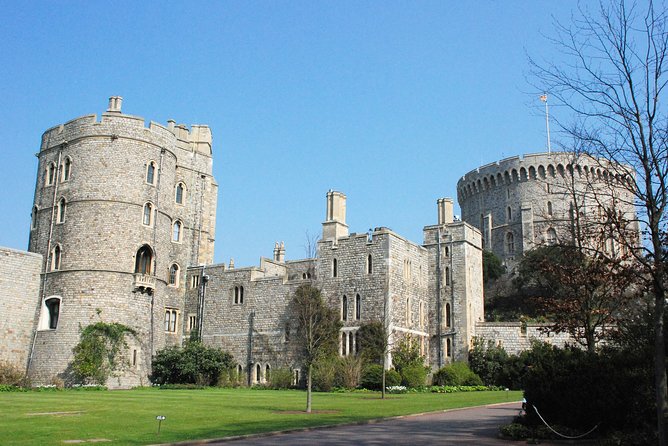 Windsor Castle & Hampton Court Palace, Private Tour Including entry pass - Windsor Castle: Plan for Highlights, and Don’t Blink
