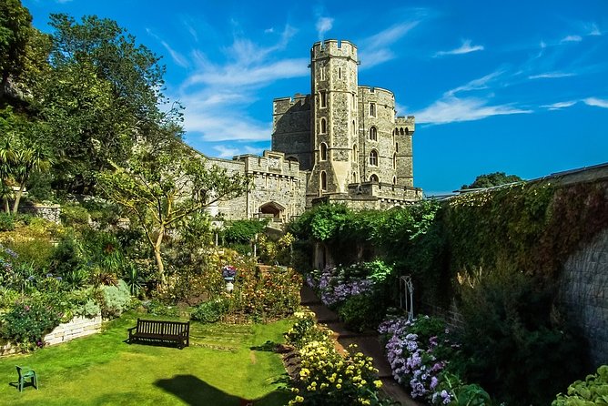 Windsor Castle Private Tour in Executive Vehicle With Admission - Practical advice on how to enjoy the whole route