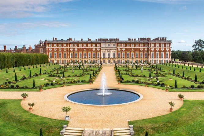 Windsor & Hampton Court Executive Vehicle Private Tour with Pass - Chauffeur-Led Service: Helpful, Personal, and Not a Blue Badge Guide