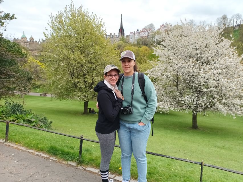 Windsor: Private Town-Walking Tour - Crooked House, Statues, and Thames Street Stops That Feel Like Local Detail