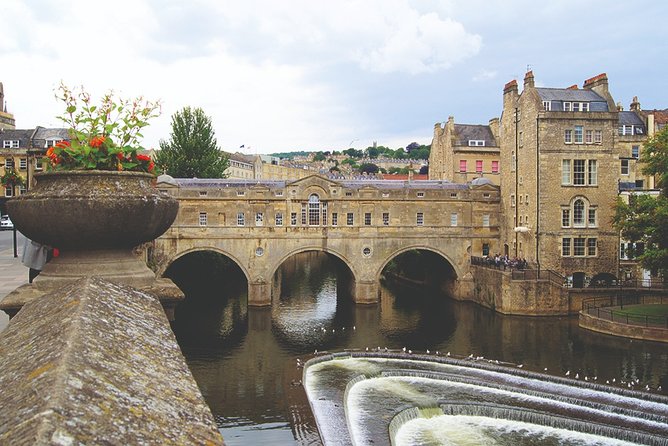 Windsor, Stonehenge and Bath Day Trip from London Spanish - Price and Value: What $123.44 Buys You in Real Terms