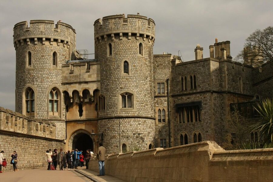 Windsor Stonehenge Bath Private Tour from London with Passes - Meet your driver, and why that matters more than you think