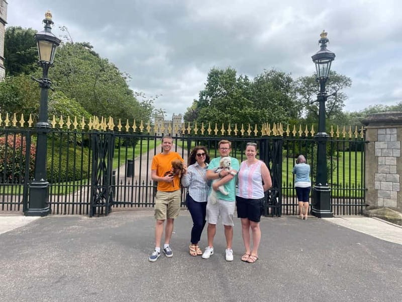 Windsor Town Daily Walking Tour (11am & 2pm) - Windsor Town on foot: what you actually get in 1.5 hours