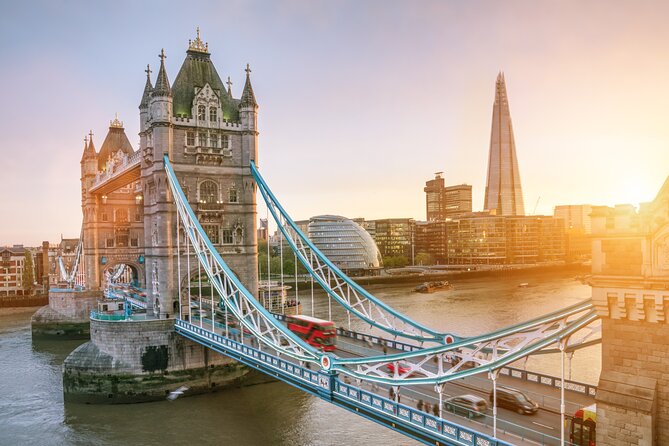 World War II History in London Private Guided Tour - What makes this tour work: your guide in the driver’s seat